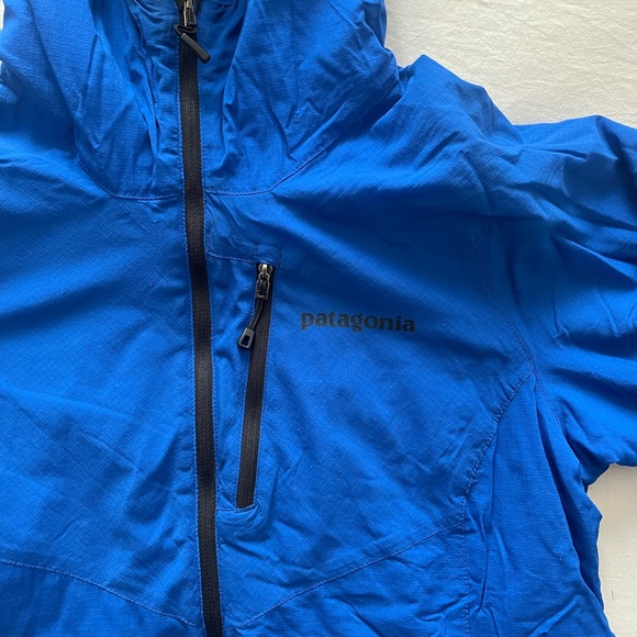 Patagonia women’s nano-air light hoody - Picture 2 of 8